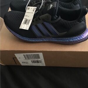 Adidas ultraboost 5.0 DNA iridescent